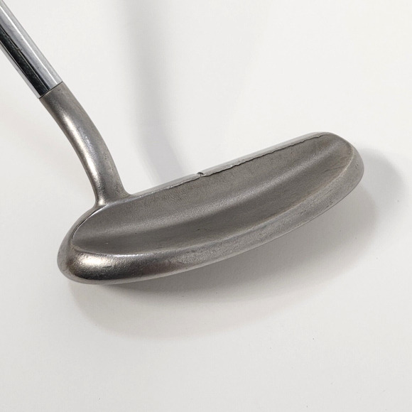 Callaway Carlsbad Series Aston Putter RH 35.5" (Small Dent on the Shaft) - Picture 4 of 15